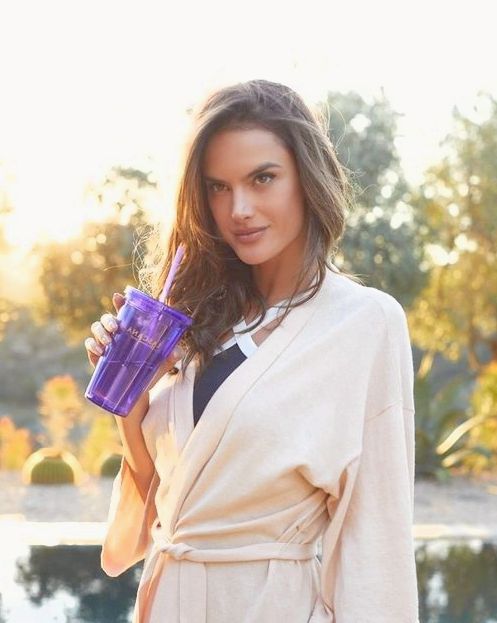 נערות ליווי בתל אביב והמרכז. שירותי ליווי איכותיים מאפשרים לכם ליהנות מסוגים שונים של בילוי. הסוג הראשון הוא בילוי אינטימי בין * קירות, אצלכם בבית, בבית מלון או בצימרים עם אירוח בתשלום לפי שעה ...