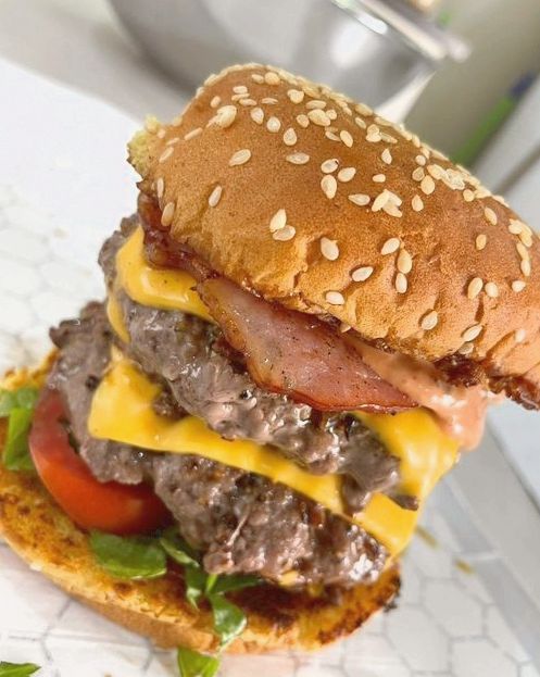 מגוון תכנים עשיר וחסידי בתחומים שונים, המונגשים בצורה מותאמת לילדים ונוער שלנו באמצעות מדיה דיגיטלית מגוונת. ערוץ חב”ד לילדים זמין בטלפון, בטאבלט, במכשירים חכמים ובמחשבים עם חיבור לאינטרנט ...